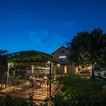 Stanica Hotel