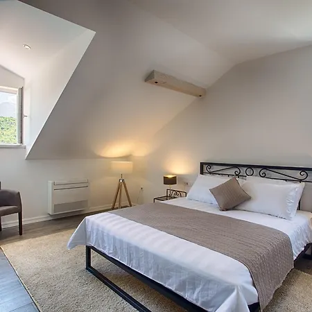 Hotel Stanica 4*