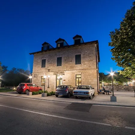 Stanica Hotel Ravno